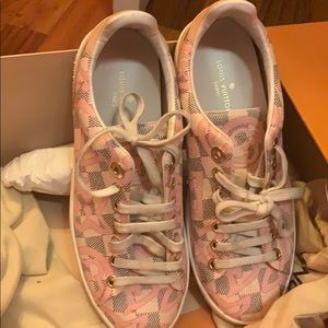 Louis Vuitton women sneakers